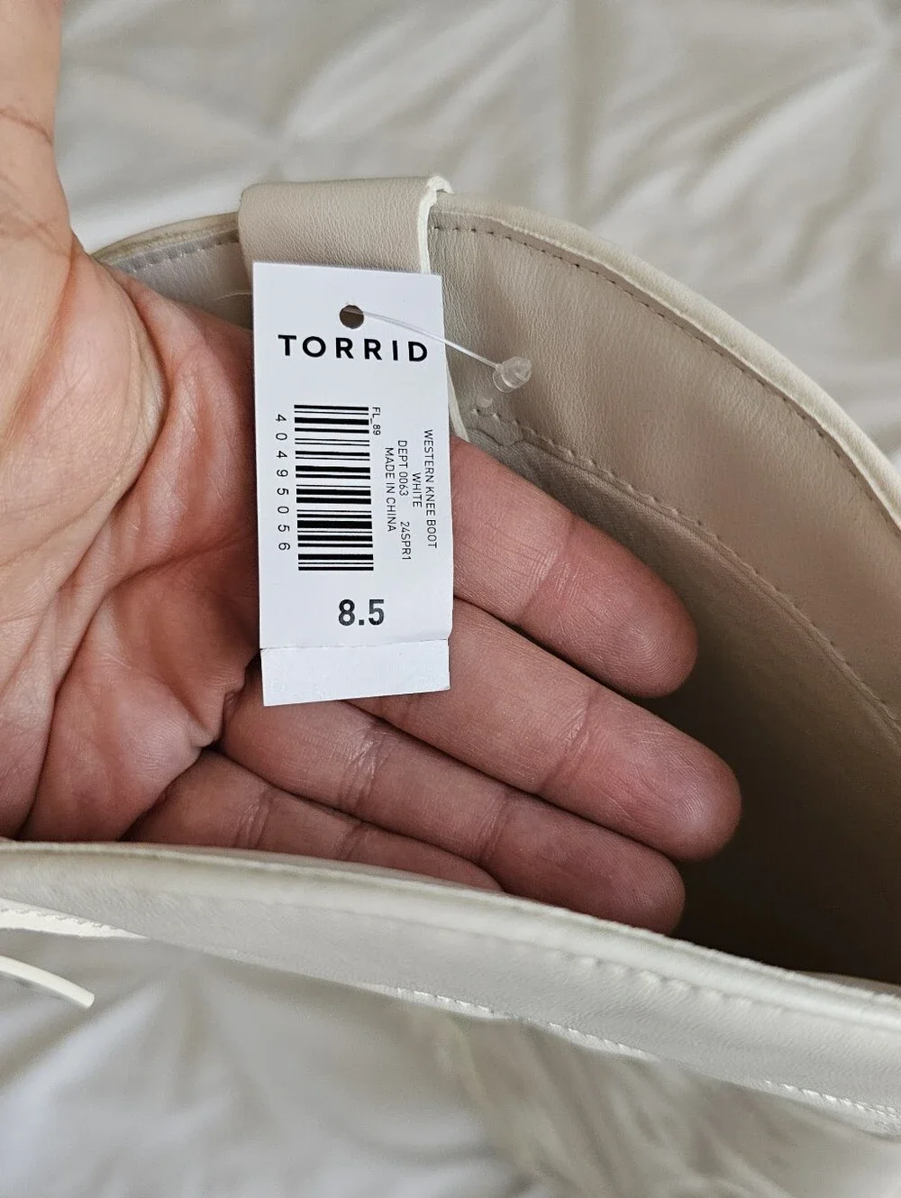 Torrid Cream Western Knee-High Cowboy Boots (NWT)